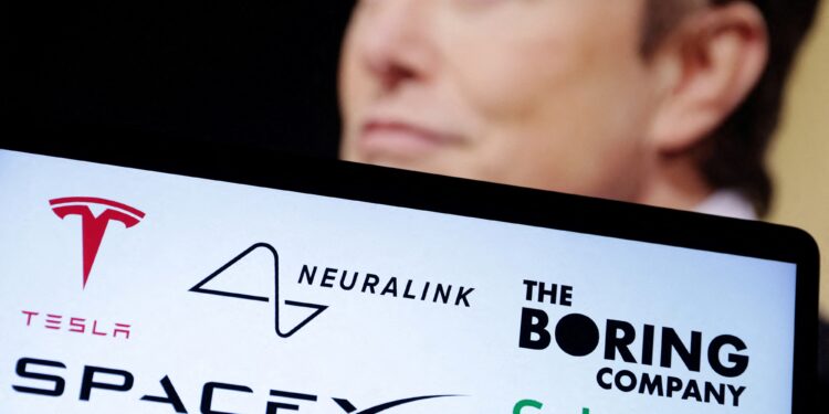 EUA fecham contrato bilionário para uso militar de satélites da SpaceX