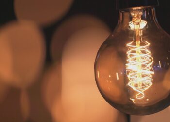 ONS aumenta previsão de consumo de energia no Brasil para maio