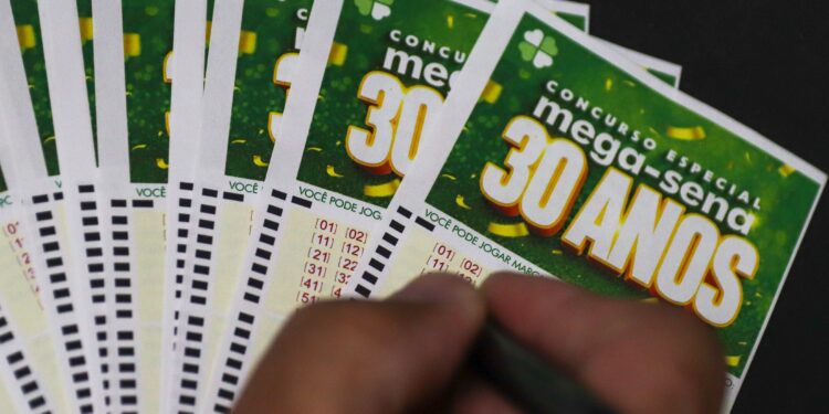 Mega-Sena 30 anos: entenda as regras do sorteio deste domingo, com prêmio de 300 milhões