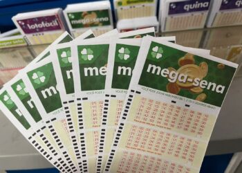 Mega-Sena pode pagar R$ 3.5 milhões nesta terça-feira; g1 transmite ao vivo