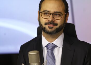 Governo avalia aumento de contratação pelo MEI com o fim da 6×1