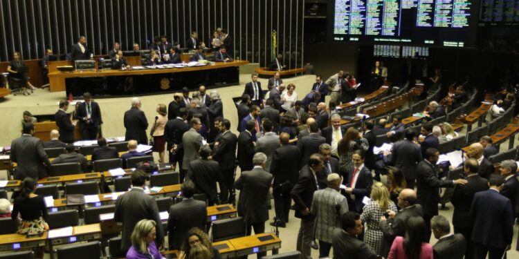 Municípios inadimplentes poderão receber recursos federais