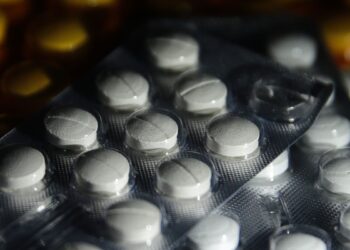 Fiocruz vai produzir remédio de alto custo contra esclerose para o SUS