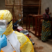 Ebola avança na África e dez países entram em alerta máximo para novos casos